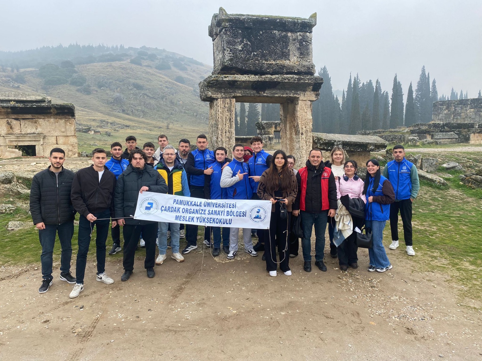 pamukkale-travertenleri-cardak-osb-myo-ogrencilerimizi-agirladi