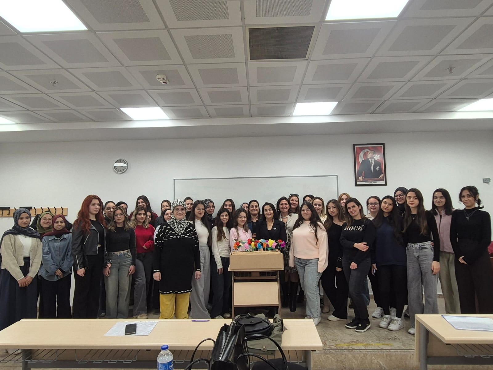 pamukkale-universitesi-denizli-saglik-hizmetleri-meslek-yuksekokulu’nda-aile-yili-etkinlikleri-kapsaminda-cocuk-istismarina-karsi-farkindalik-paneli-duzenlendi