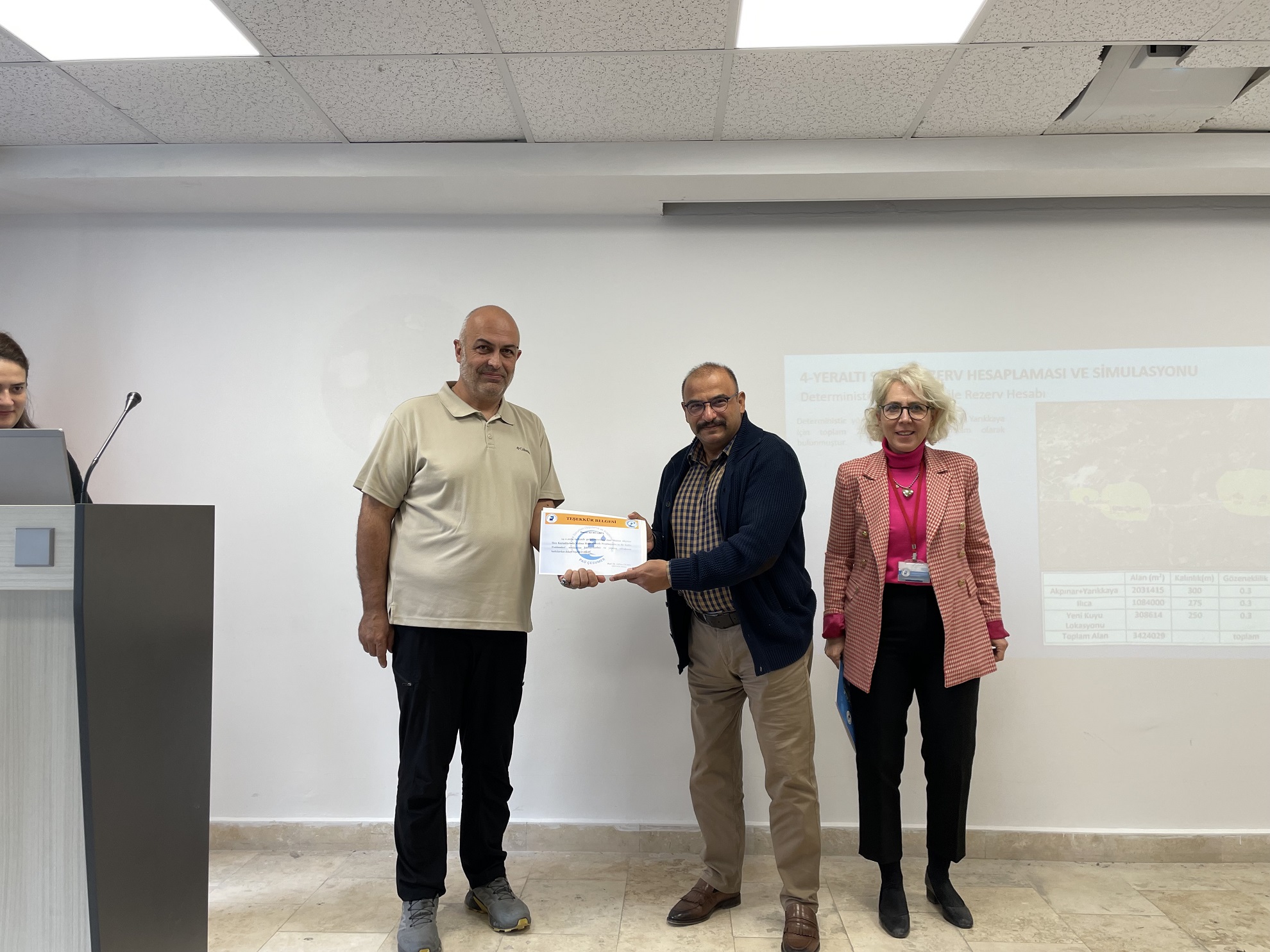 manisa-akpinar-ilica-kaynaklarinda-nufusa-bagli-gelecek-projeksiyonu-ve-su-kalite-problemleri-icme-suyunda-arsenik-kirliligi-ve-halk-sagligi-konulu-seminer-gerceklestirildi
