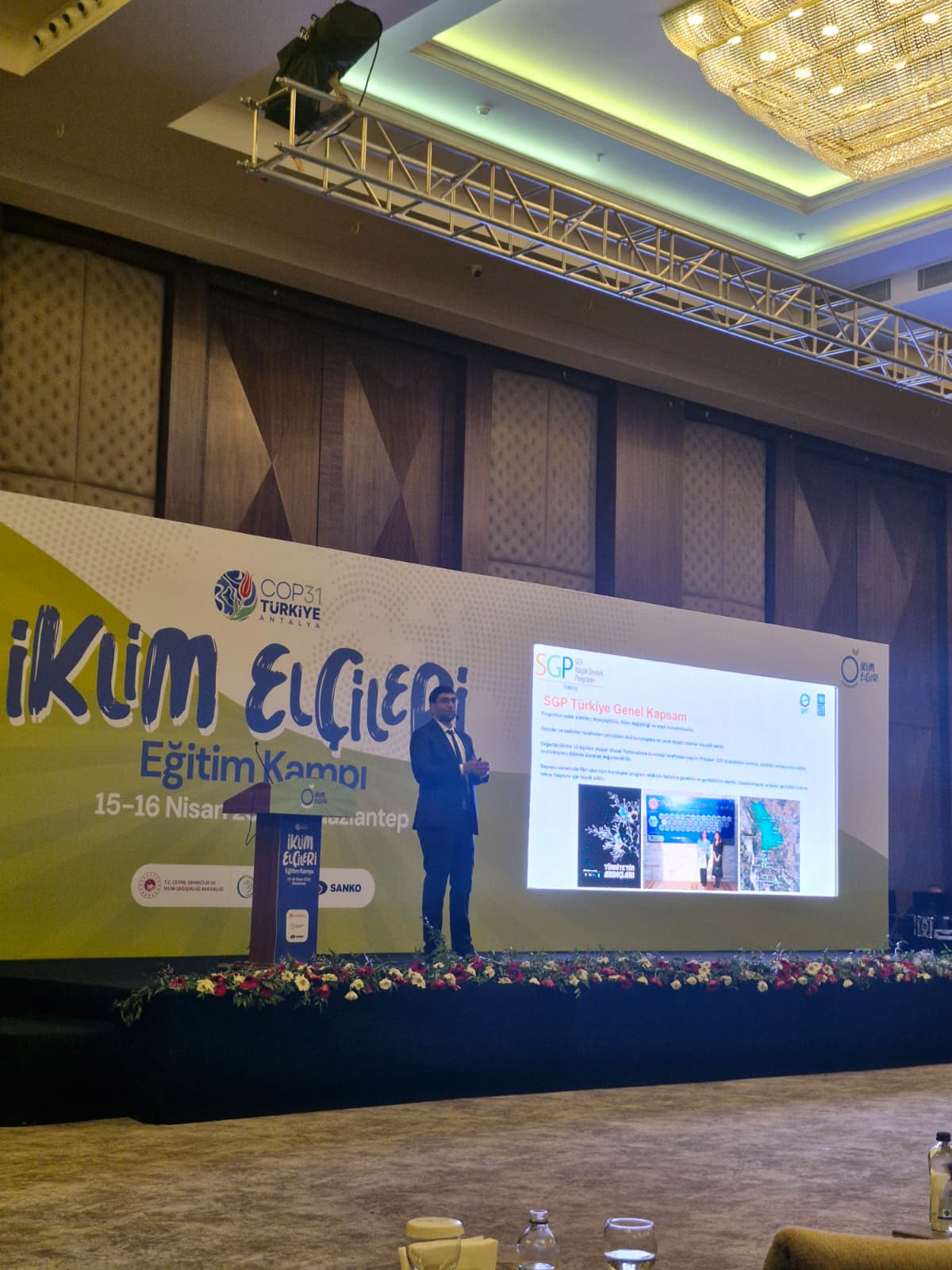 cop31-surecinde-iklim-elcileri-egitim-kampinda-bir-araya-geldi