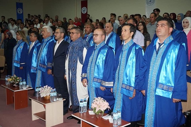 civril-atasay-kamer-meslek-yuksekokulu-2021-2022-yili-25-donem-mezuniyet-toreni