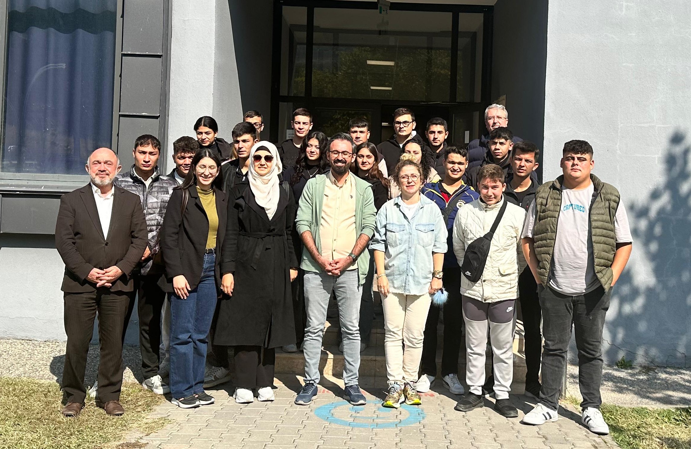 cal-mesleki-teknik-ve-anadolu-lisesinden-dsbmyoya-ziyaret