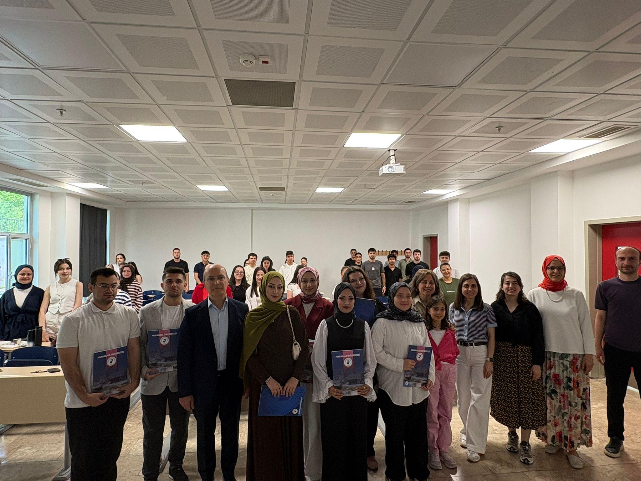 ibbi-dokumantasyon-ve-sekreterlik-ogrencilerinden-skeclerle-meslegimiz-tiyatro-etkinligi