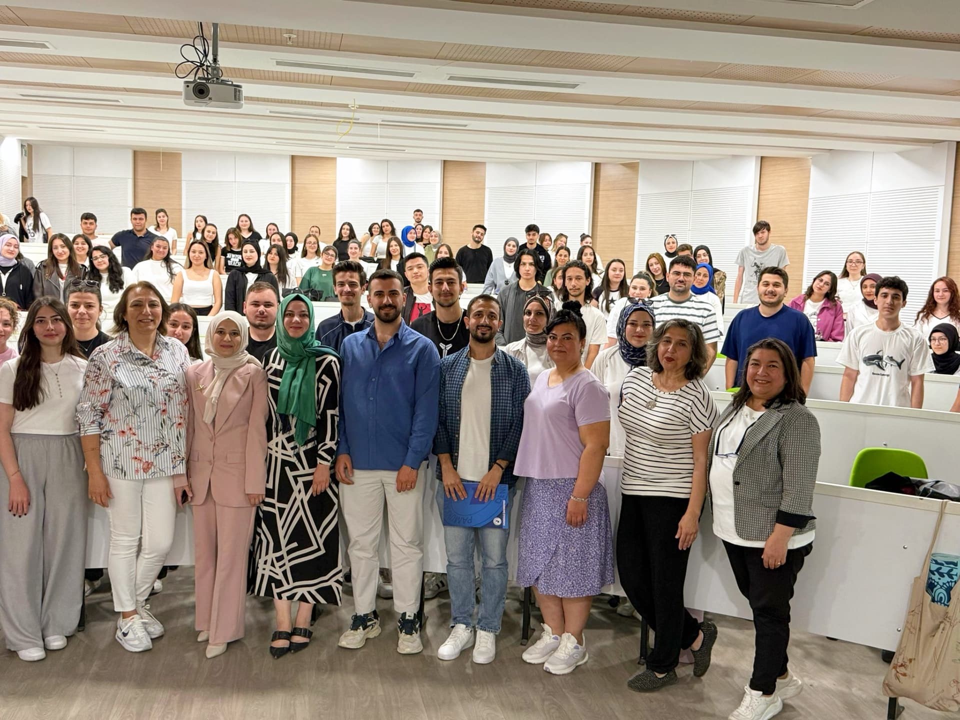 mezunlarimiz-anlatiyorgelecege-isik-tutan-deneyimler
