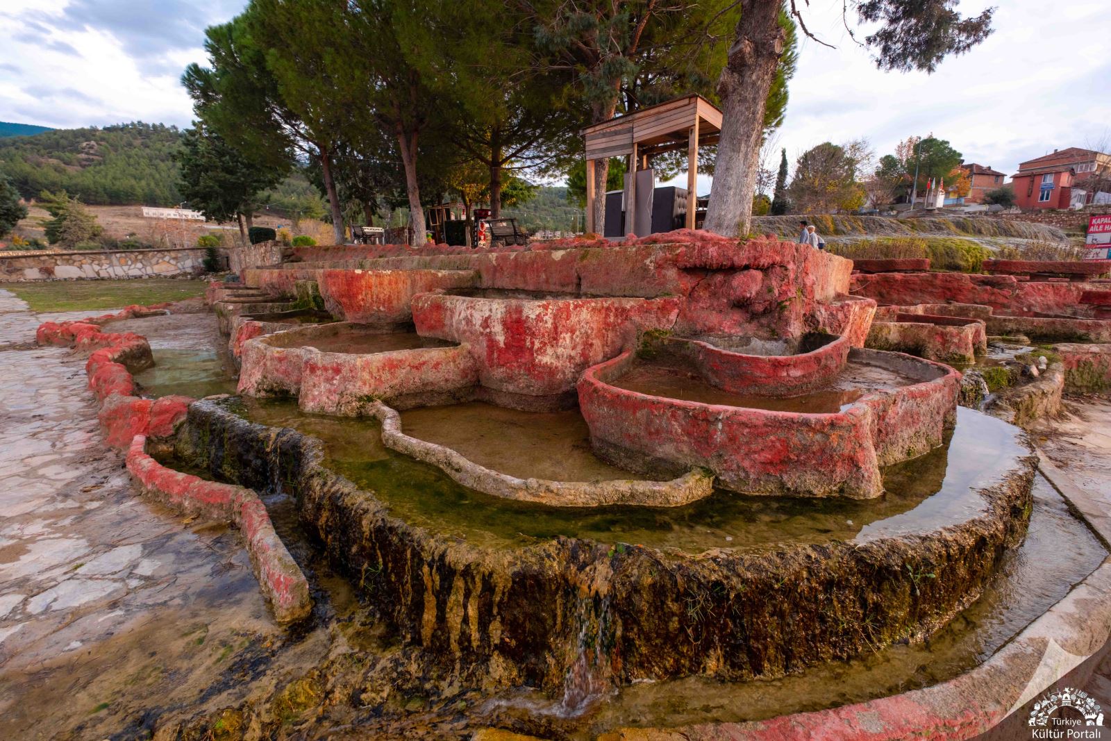 Karahayıt Kaplıcaları