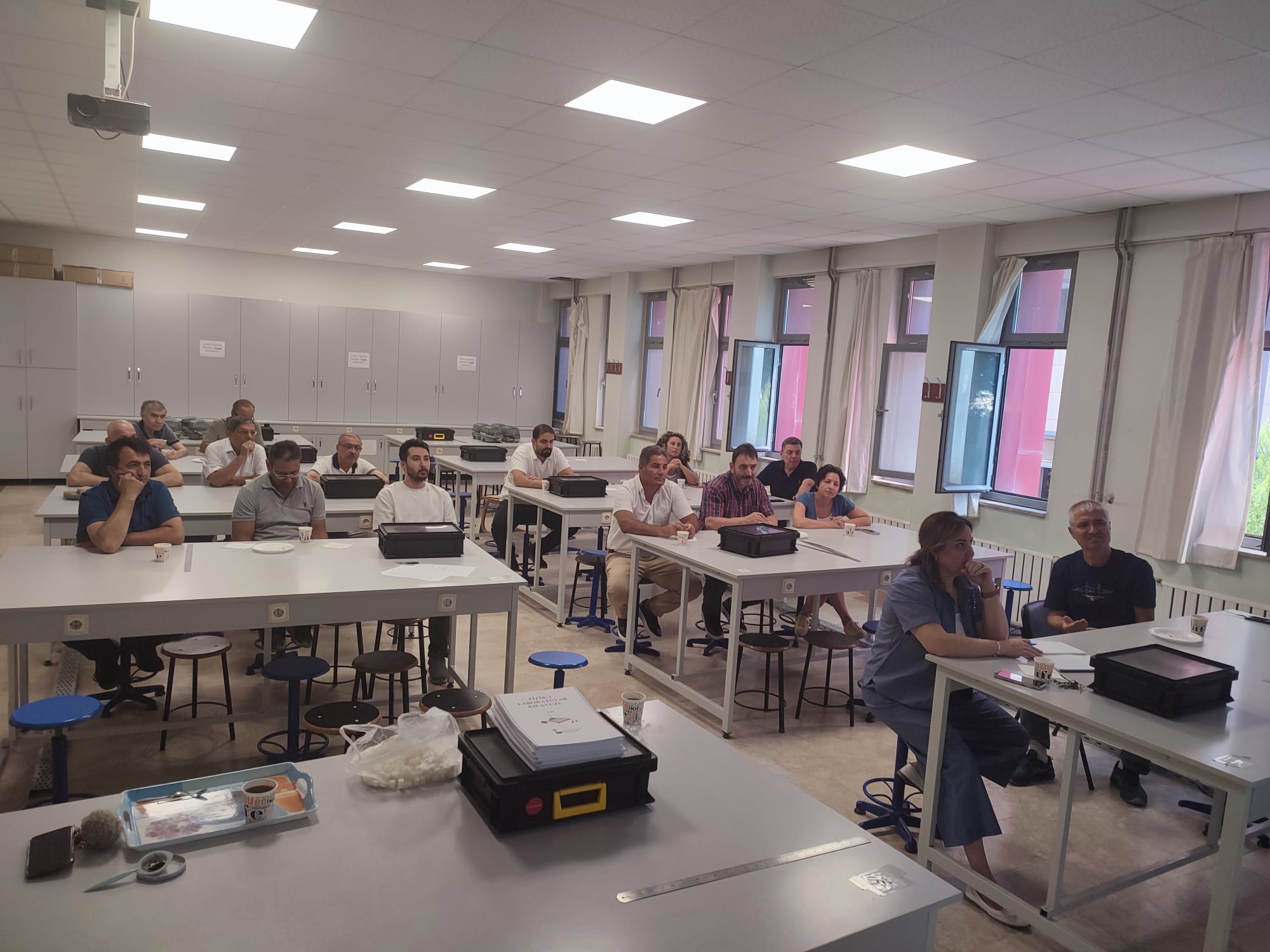 fizik-bolumu-akademik-kurul-toplantisi