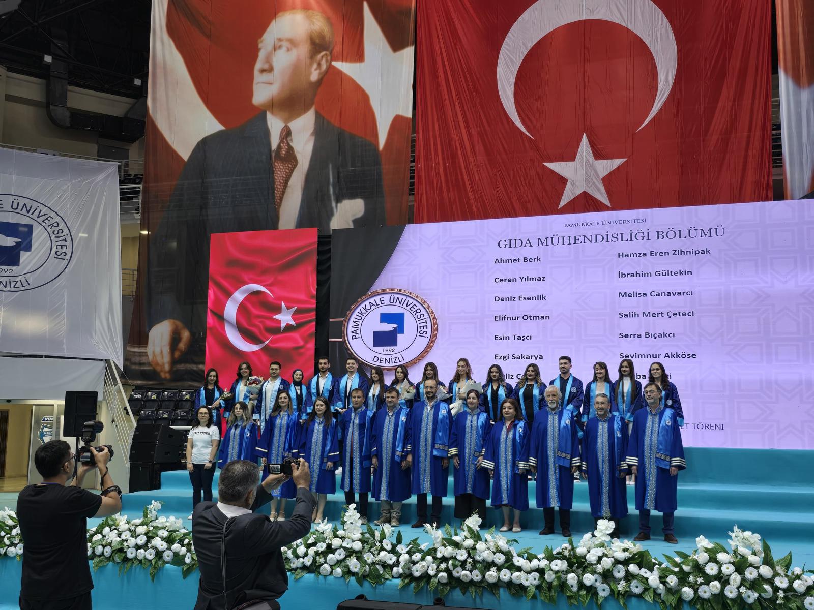 2024-2025-yili-makine-muhendisligi-mezuniyet-toreni-gerceklesti-2