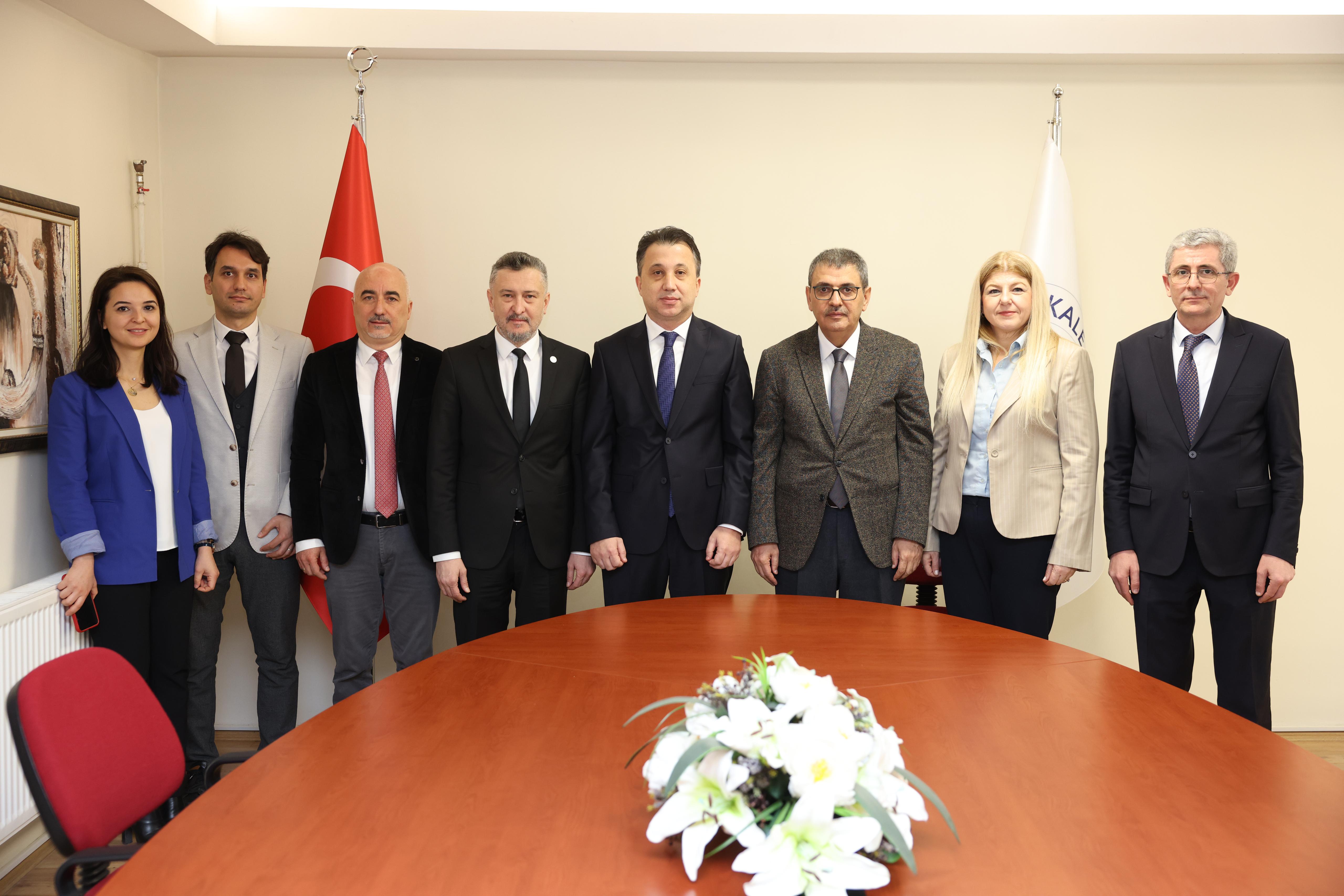 pau-ile-denizli-barosu-arasinda-baro-akademi-projesi-protokolu-imzalandi