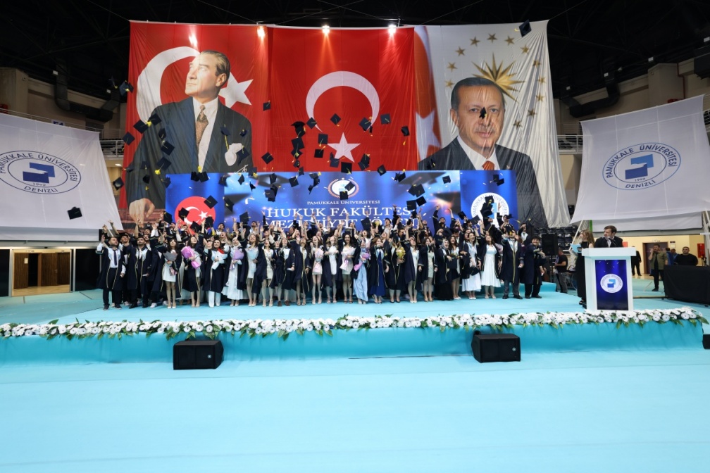 fakultemizin-2025-2026-egitim-ogretim-yili-mezuniyet-toreni-gerceklestirildi