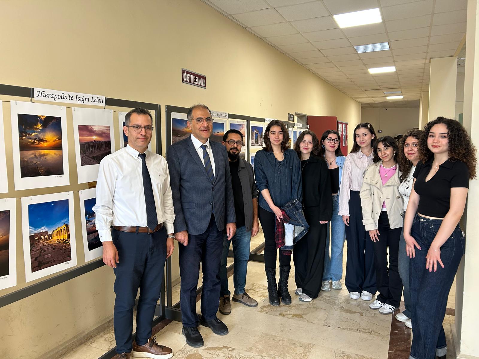 fakultemiz-fotografcilik-dersi-yil-sonu-sergisi-gerceklestirildi