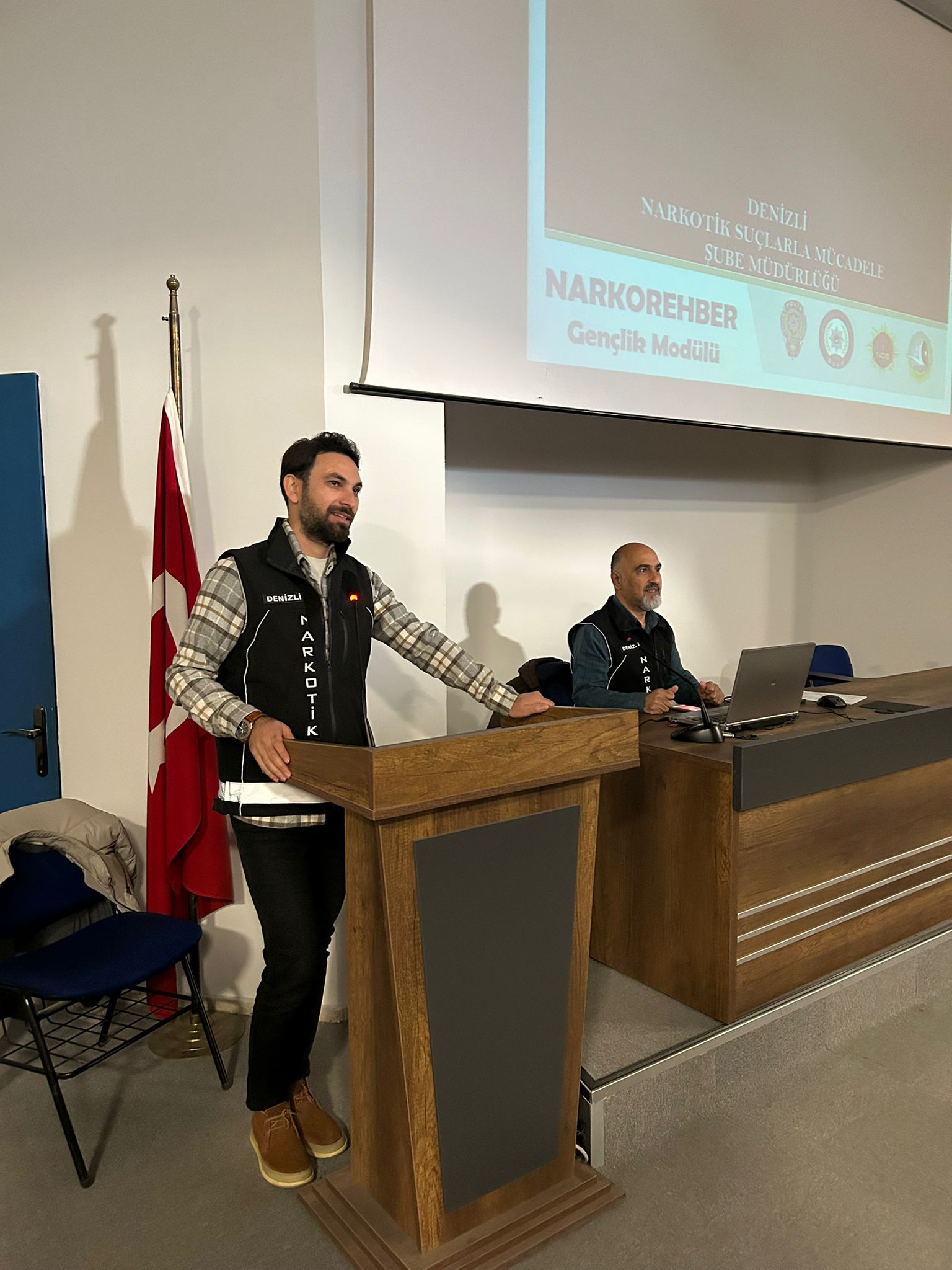 fakultemizde-narko-genclik-egitimi-yapildi