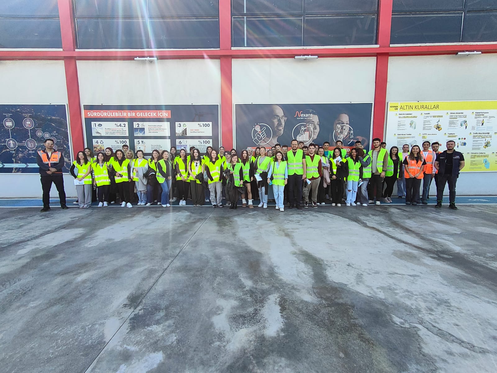 honaz-meslek-yuksekokulu-ogrencilerinden-nexans-denizli-kablo-fabrikasina-teknik-gezi