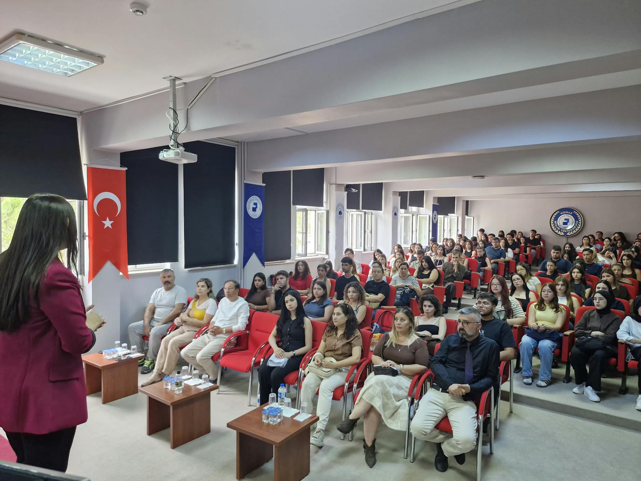 honaz-myo’da-2026-2027-egitim-ogretim-yili-oryantasyon-programlari-tamamlandi