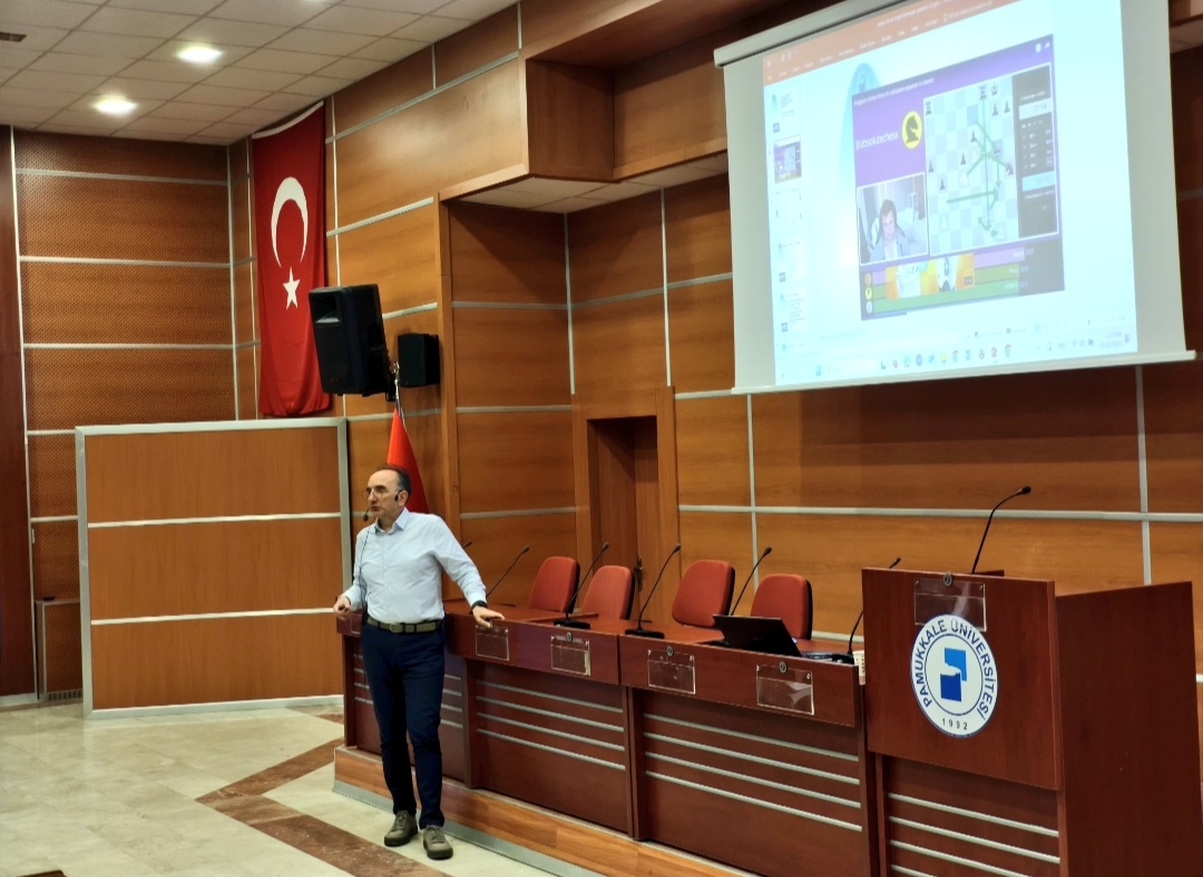 midday-seminar-on-“the-contributions-and-the-unforeseeable-future-of-artificial-intelligence”-held-at-pau-faculty-of-economics-and-administrative-sciences