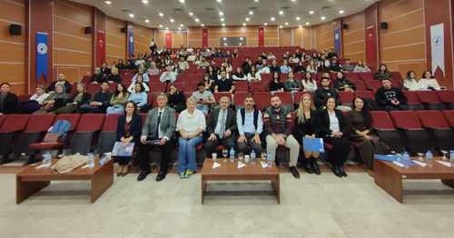 pamukkale-universitesi-aile-yili-etkinlikleri-kapsaminda-aile-ve-sosyal-guvenlik-konularini-ele-aldi