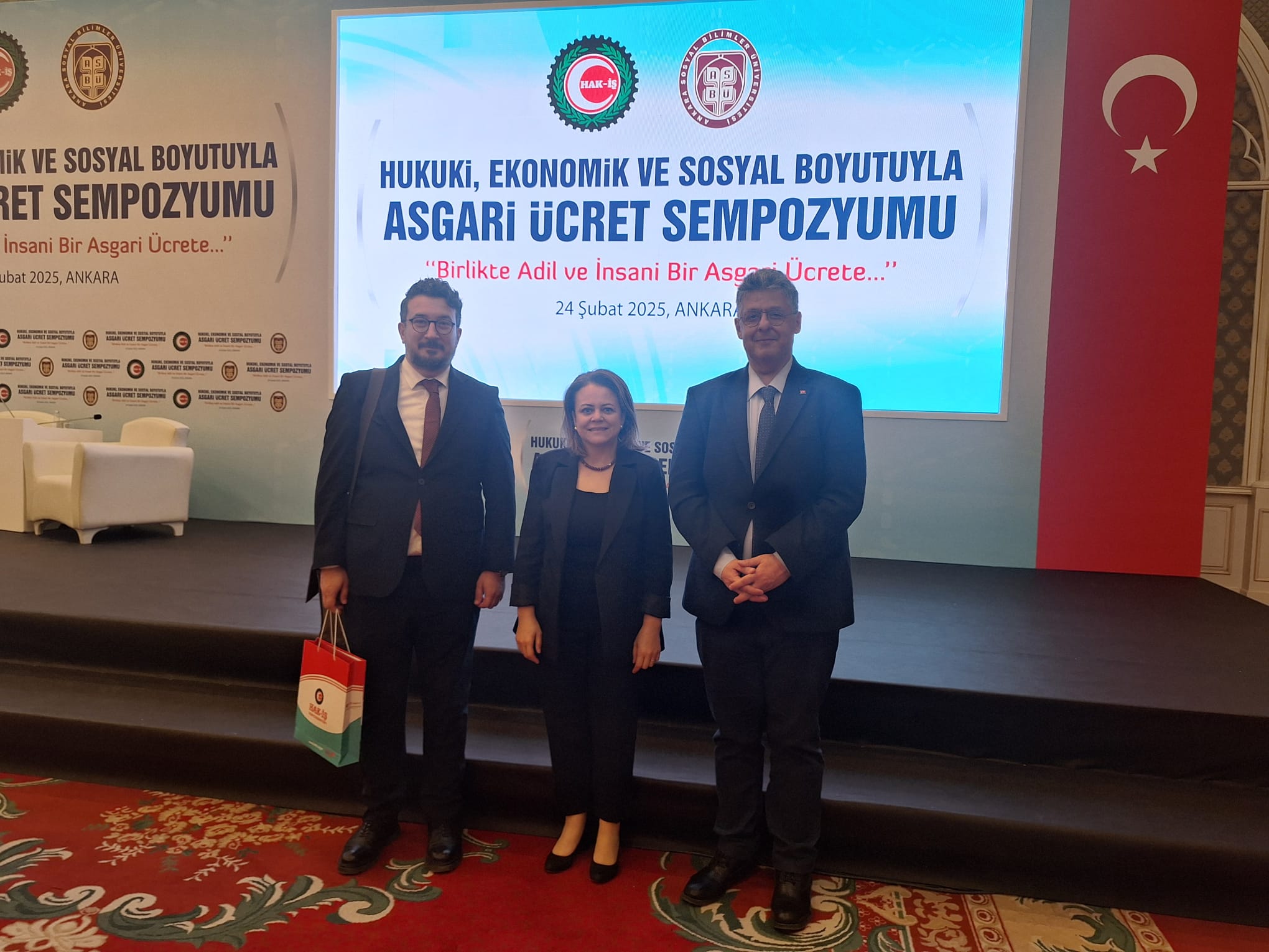 pau’lu-akademisyenlerden-asgari-ucret-toplantisi’na-onemli-katki-2