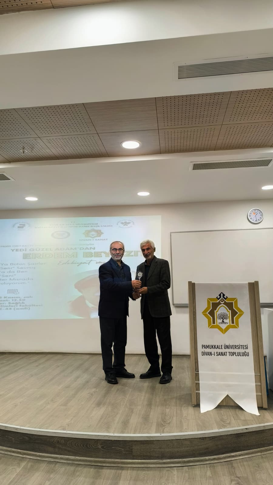 yedi-guzel-adamdan-erdem-beyazit