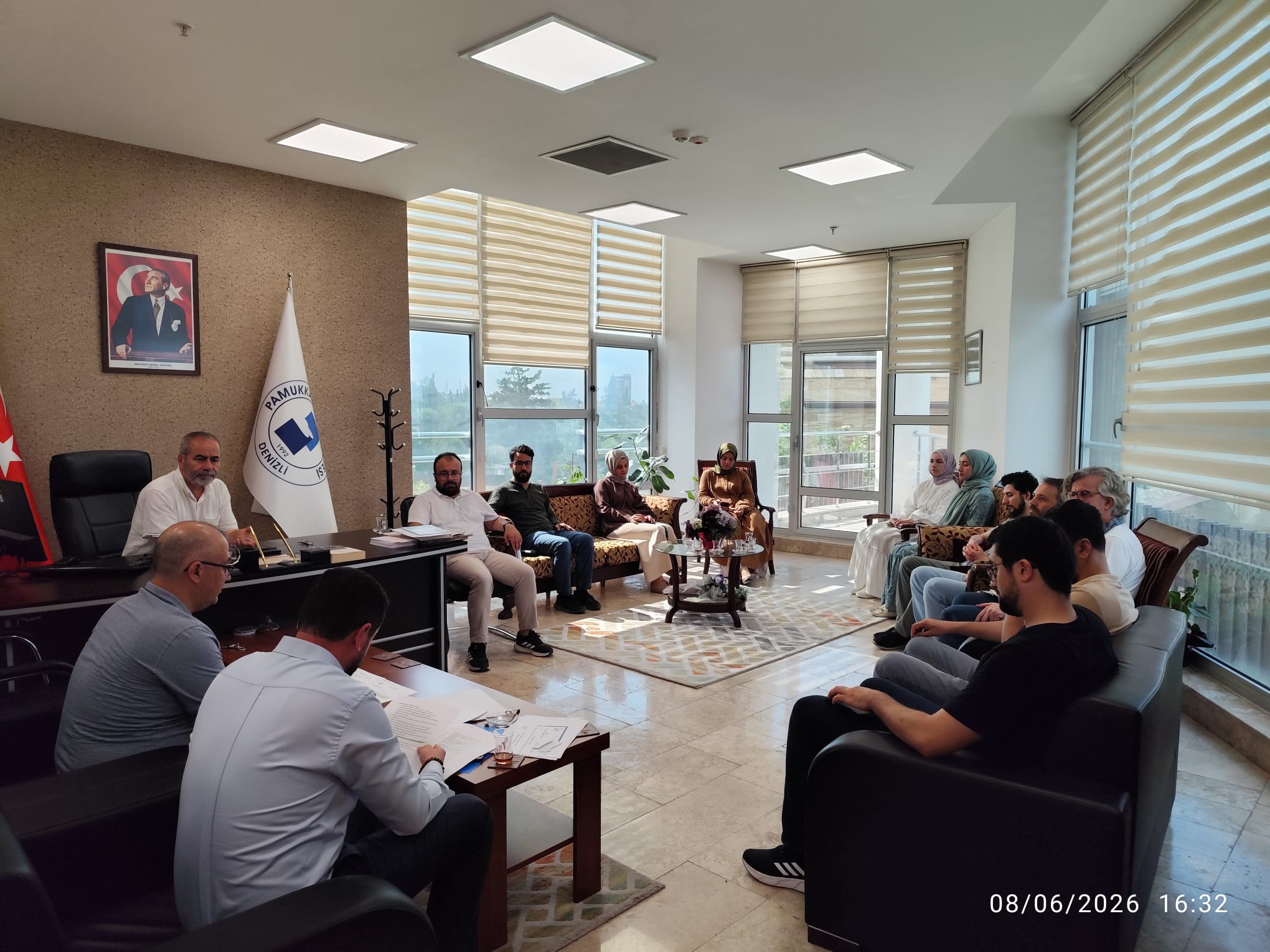 fakultemizde-mezuniyet-programi-hazirlik-toplantisi-gerceklestirildi