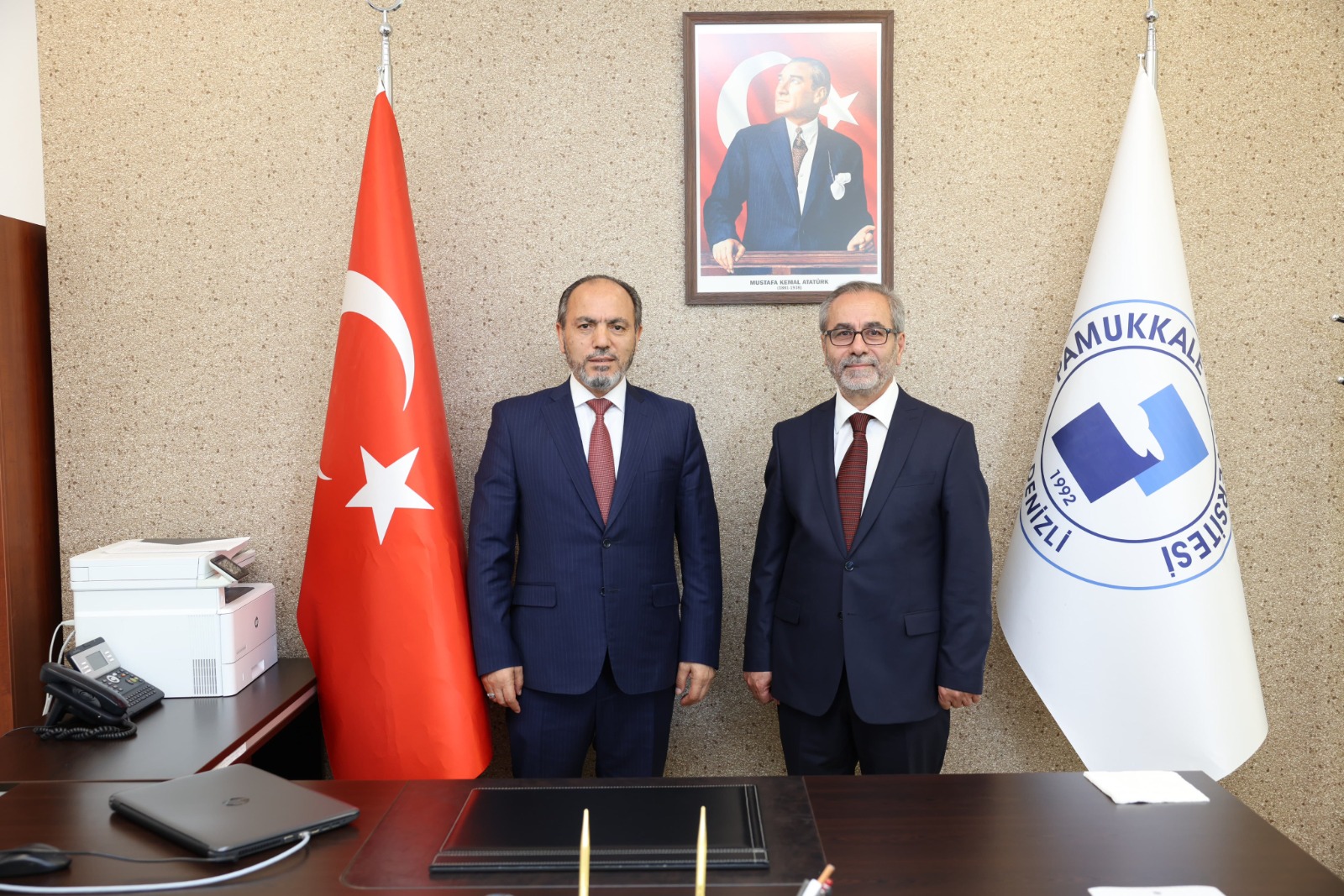 fakultemizde-dekanlik-devir-teslim-toreni-gerceklestirildi