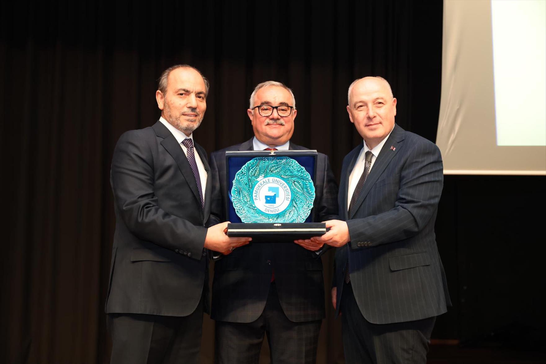 tei-yonetim-kurulu-baskani-prof-dr-fahrettin-ozturk-pau’nun-konugu-oldu