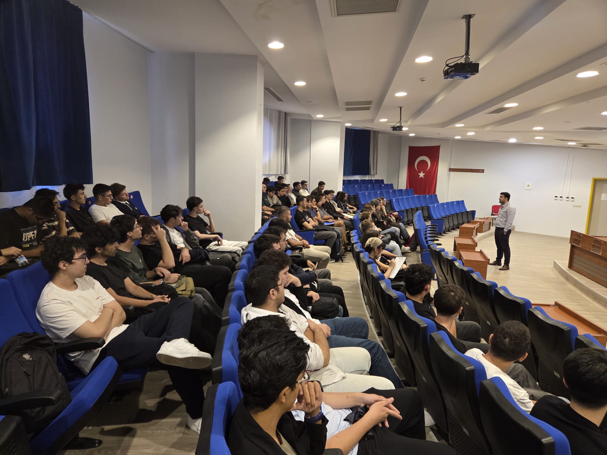 2026-2027-yili-bolumumuze-yeni-katilan-ogrencilerimiz-icin-oryantasyon-sunumunu-gerceklestirdik