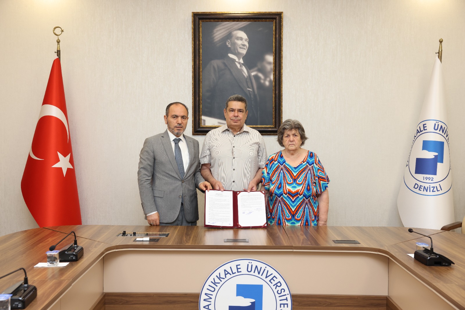 tekstil-muhendisligi-bolumune-yeni-arastirma-laboratuvari-kazandiriliyor