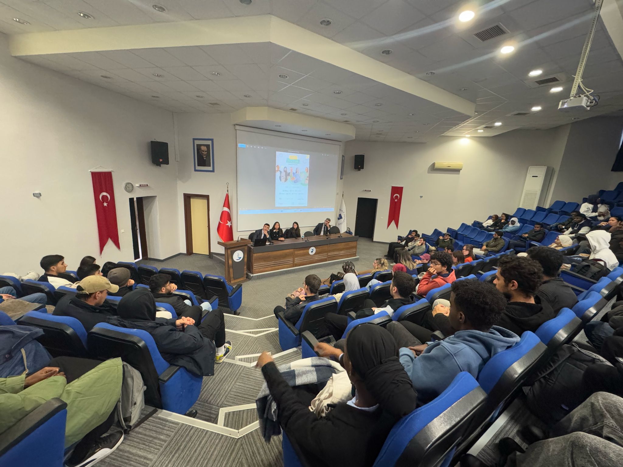 yurtdisi-turkler-ve-akraba-topluluklar-baskanligi-yetkilileri-turkiye-burslari-ogrenci-bulusmalari-kapsaminda-pauye-geldi
