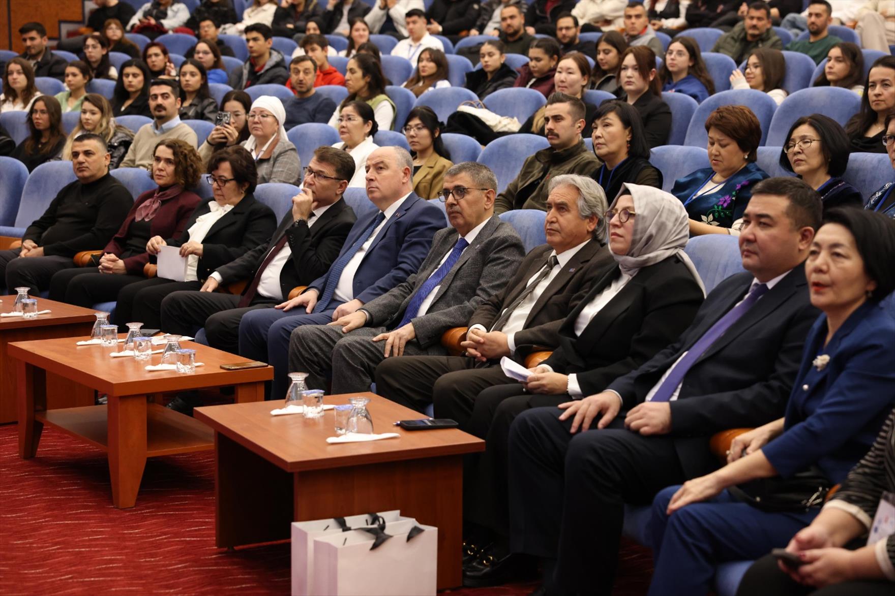 yazilisinin-950-yilinda-uluslararasi-dîvânu-lugâti’t-turk-ve-turk-dunyasi-sempozyumu