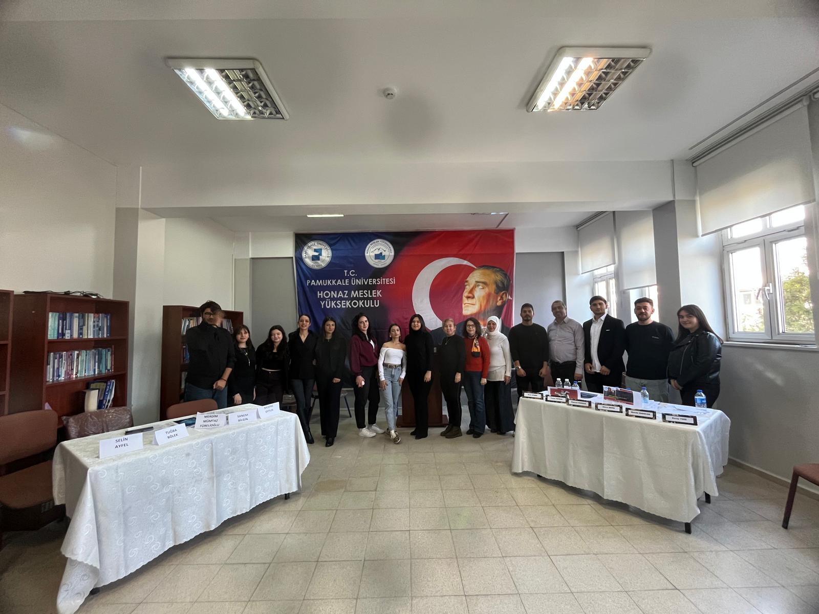 hmyoda-teknoloji-gencleri-gelistiriyor-mu-yoksa-tembellestiriyor-mu-konulu-munazara-etkinligi-duzenlendi-3