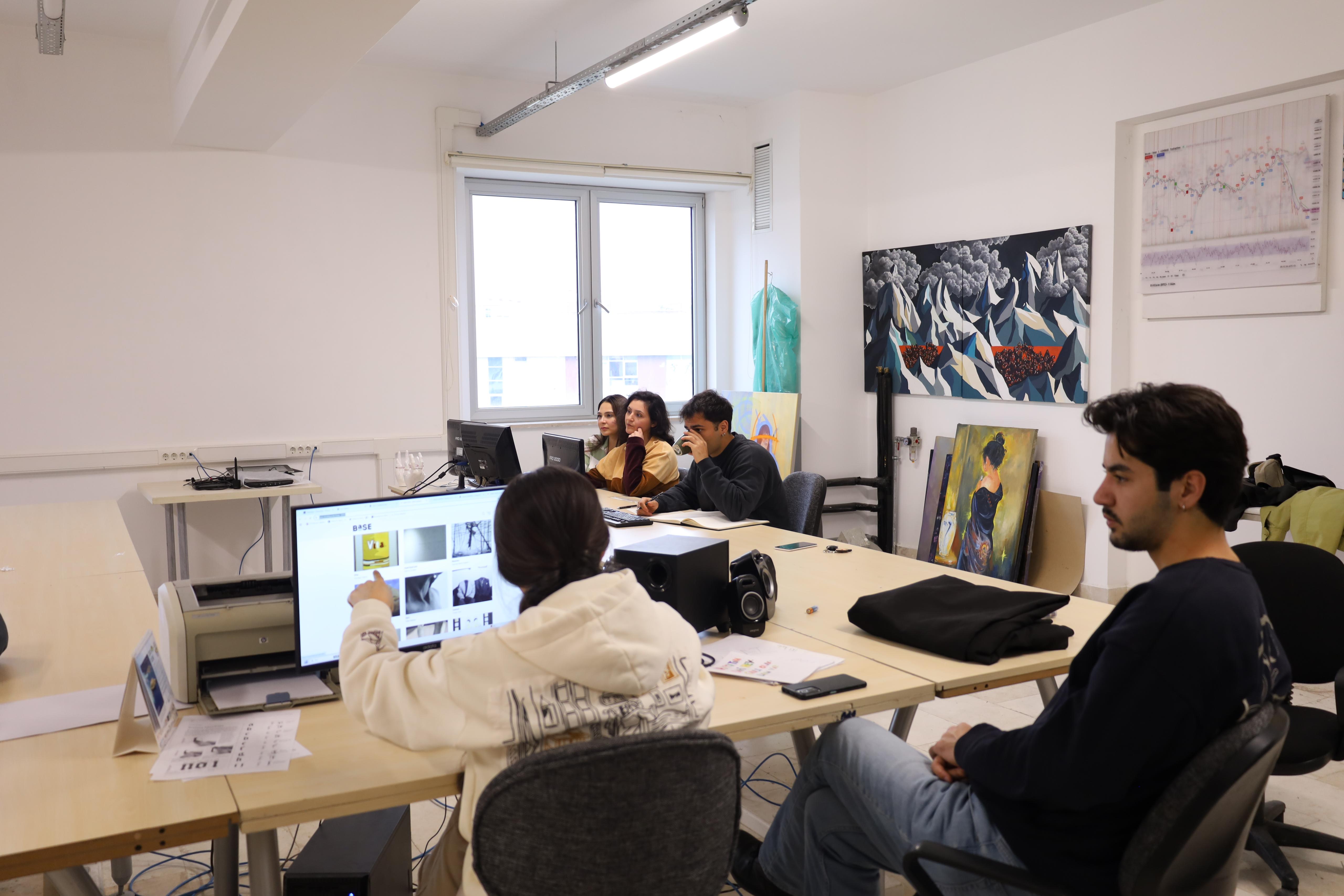 Graphic Design Studio