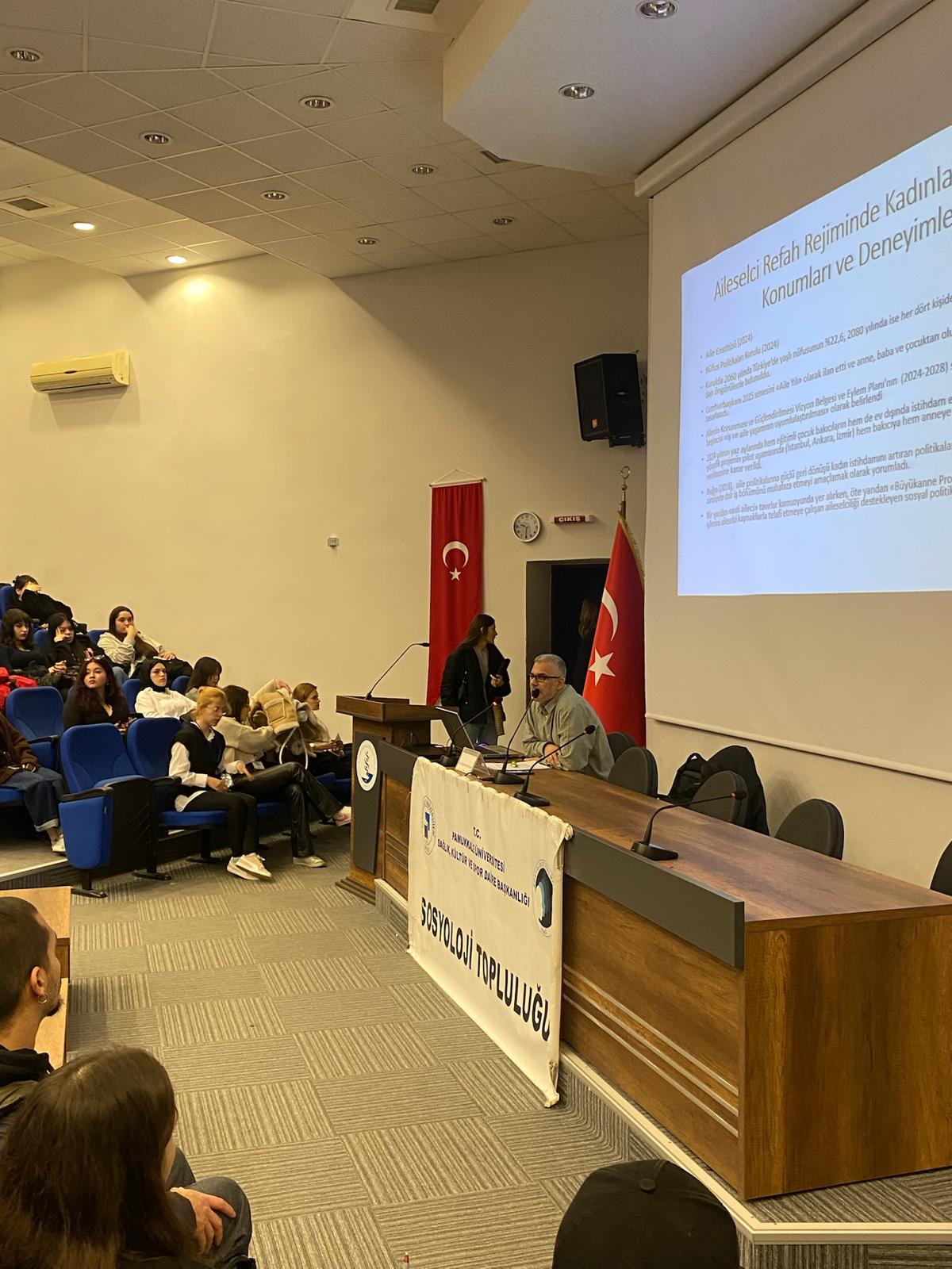 3-mart-2025-pazartesi-gunu-bolumumuz-aileselci-refah-deneyiminde-kadinlarin-nesnel-konumlari-ve-deneyimleri-baslikli-bir-konferans-gerceklestirdi