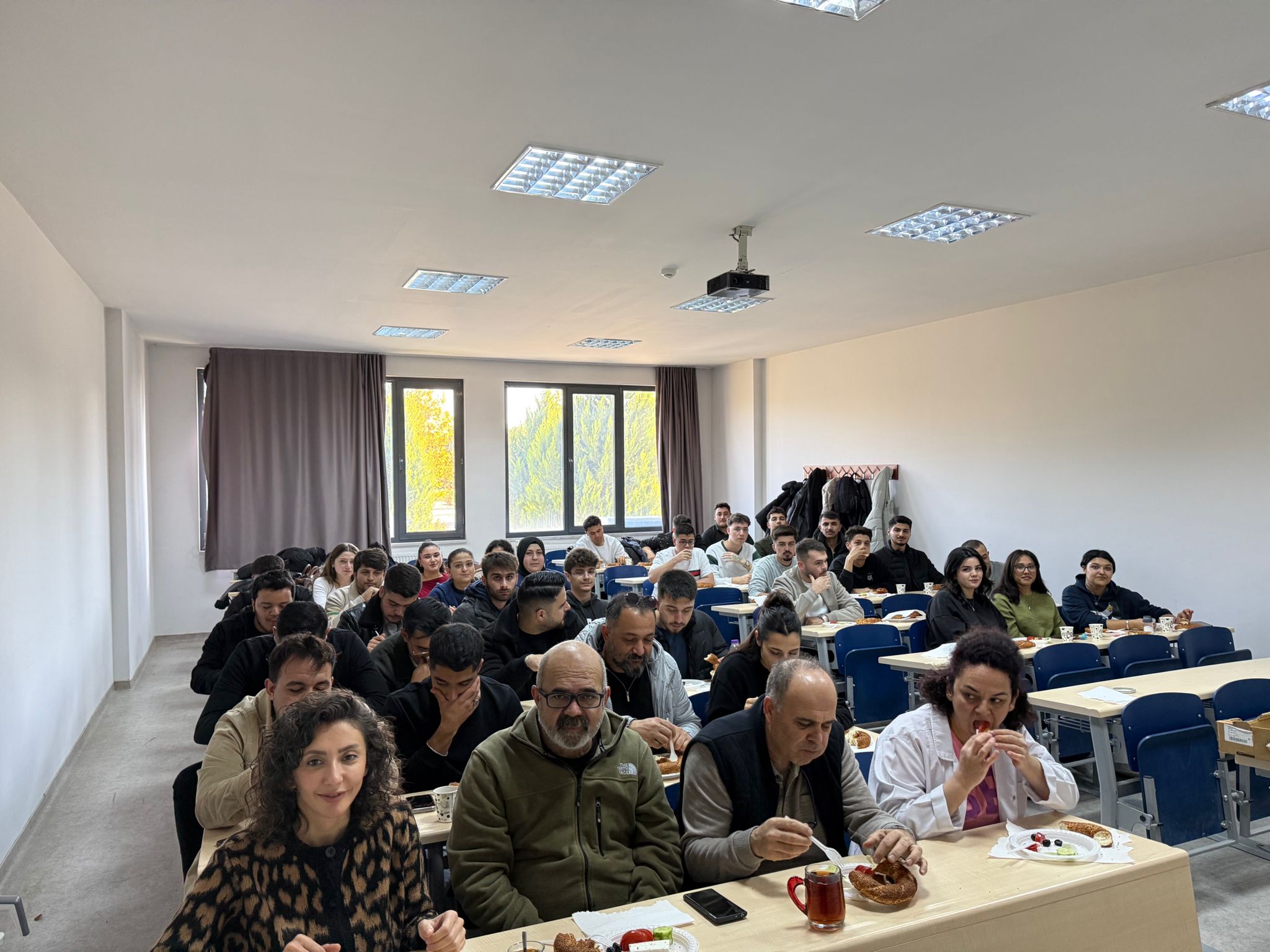 organik-tarim-isletmeciligi-bolumunde-kahvalti-etkinligi