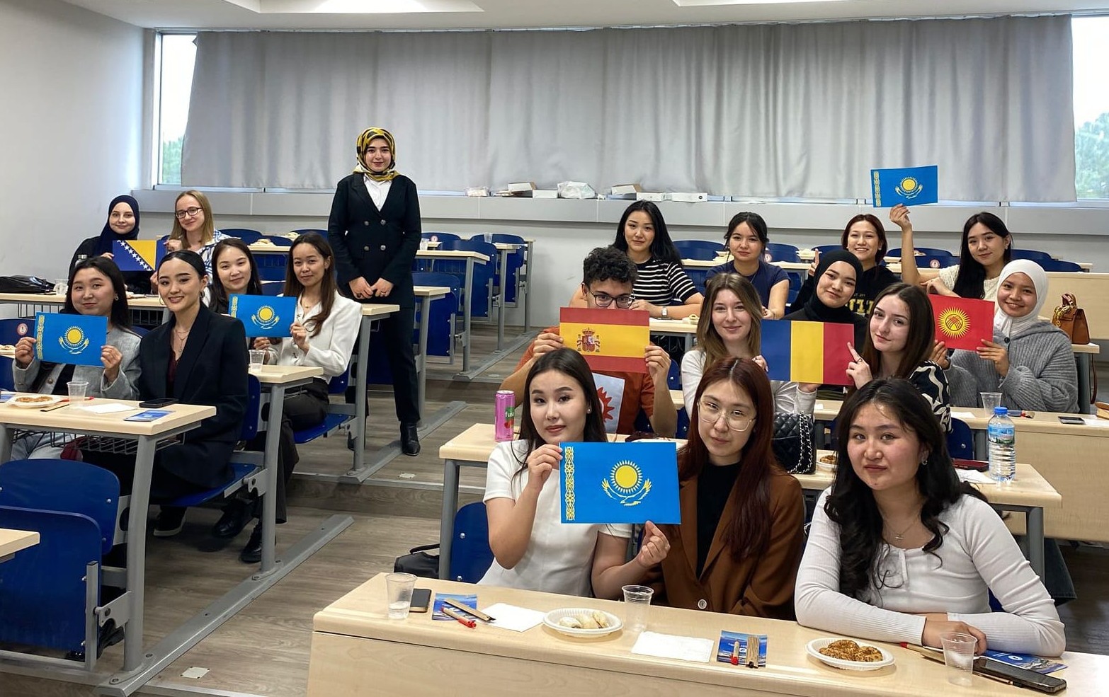 gelen-ogrenciler-icin-oryantasyon-toplantisi-gerceklestirildi