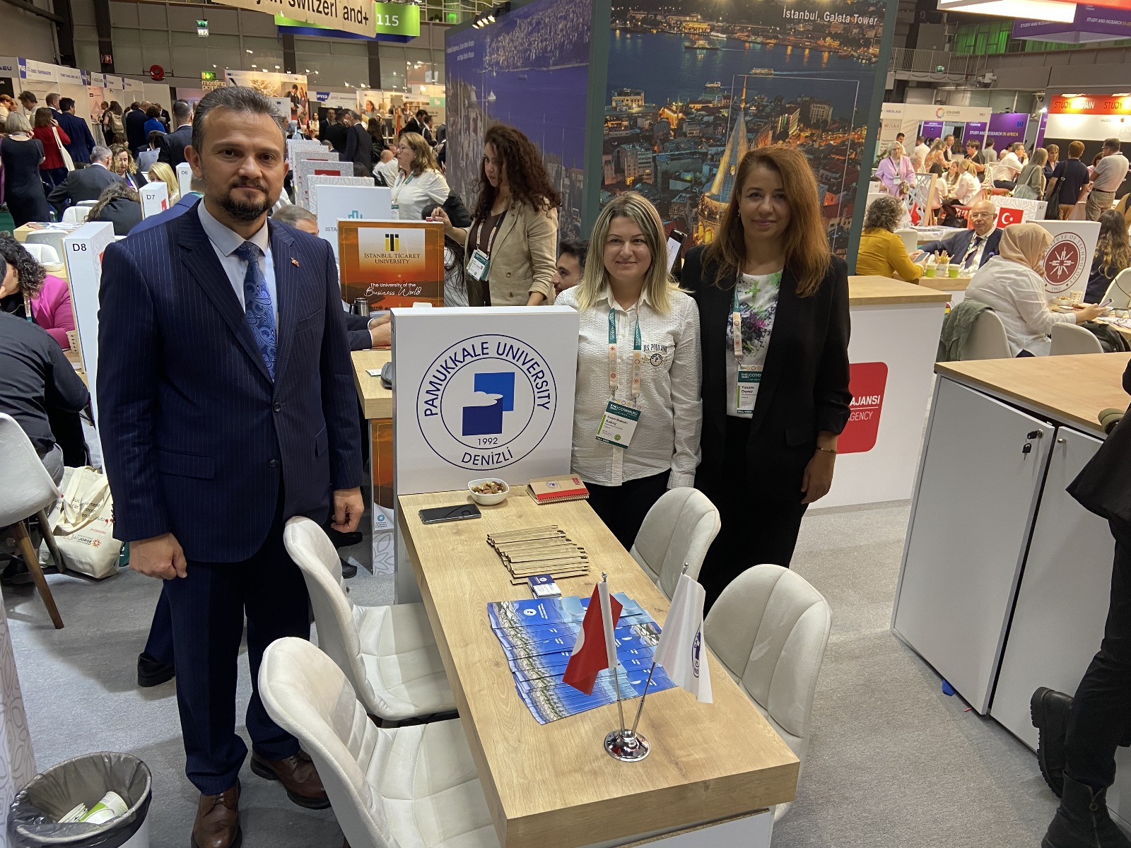 pau-isvecteki-eaie-fuarinda-temsil-edildi