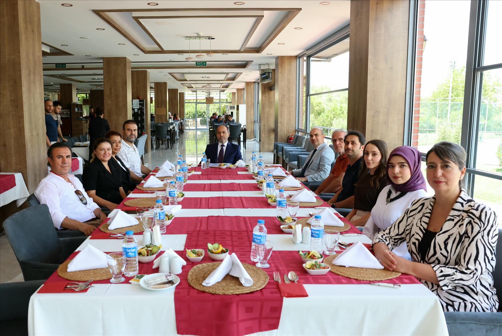 rektor-gungor-pau-uluslararasi-iliskiler-koordinatorlugu-ekibi-ile-bir-araya-geldi