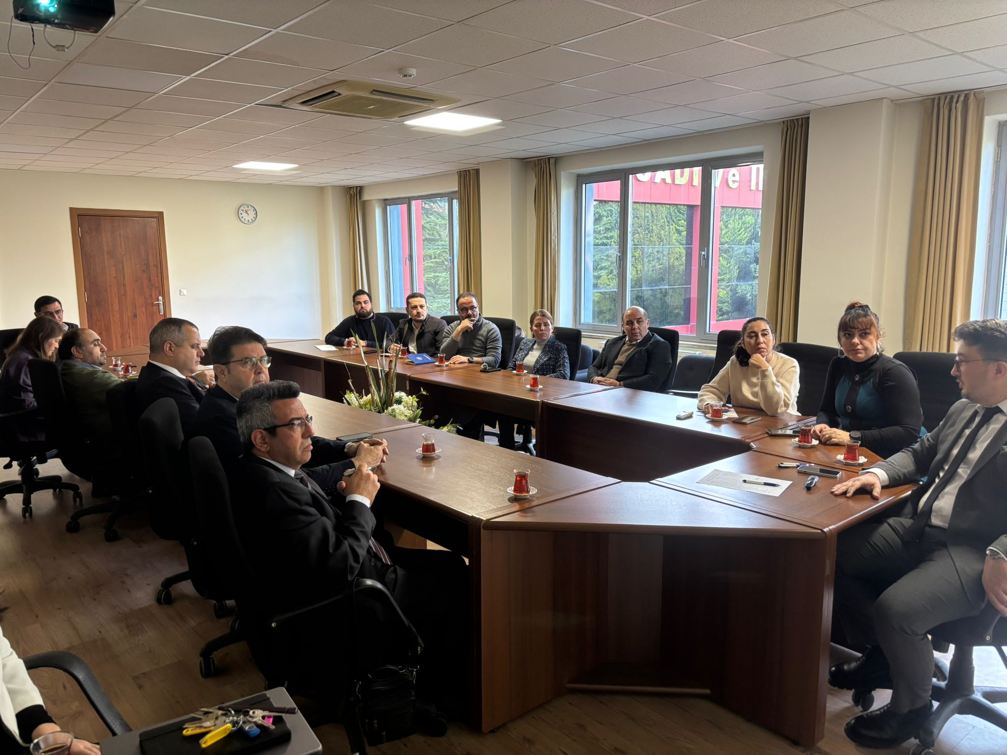 uluslararasi-ticaret-ve-finansman-bolumu-danisma-kurulu-toplantisi-gerceklestirildi