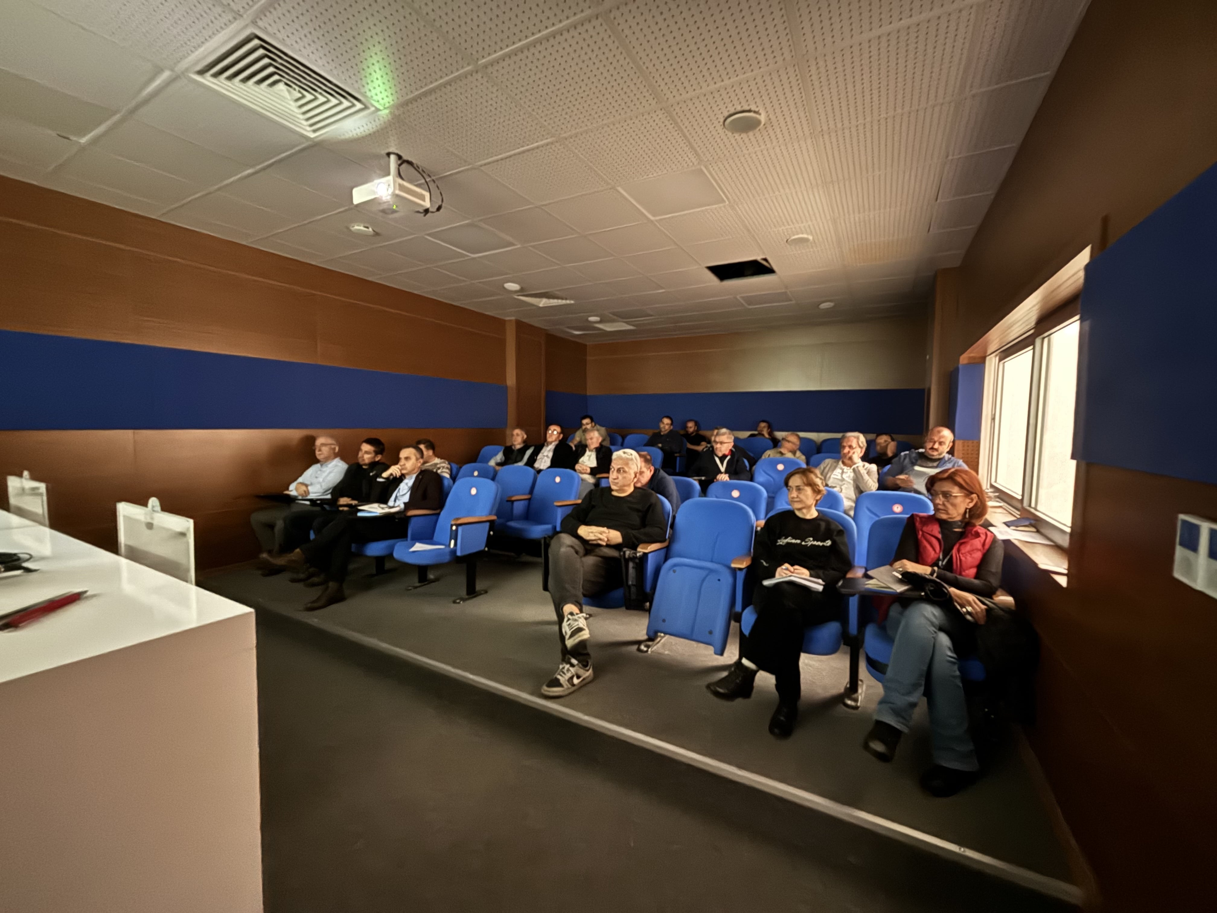 4734-ve-4735-sayili-kanundaki-yapilan-degisiklikler-hakkinda-yapi-isleri-ve-teknik-daire-baskanligi-personeline-egitim-verilmistir