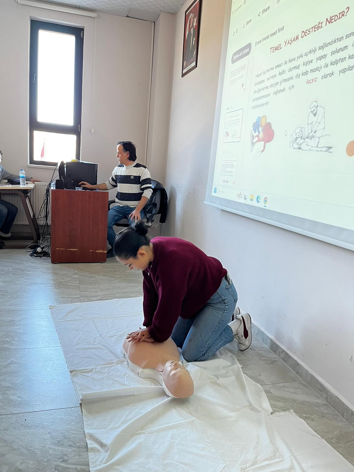 acil-durum-ve-afet-yonetimi-programi-ogrencileri-sertifikali-ilkyardim-egitimi-aldi