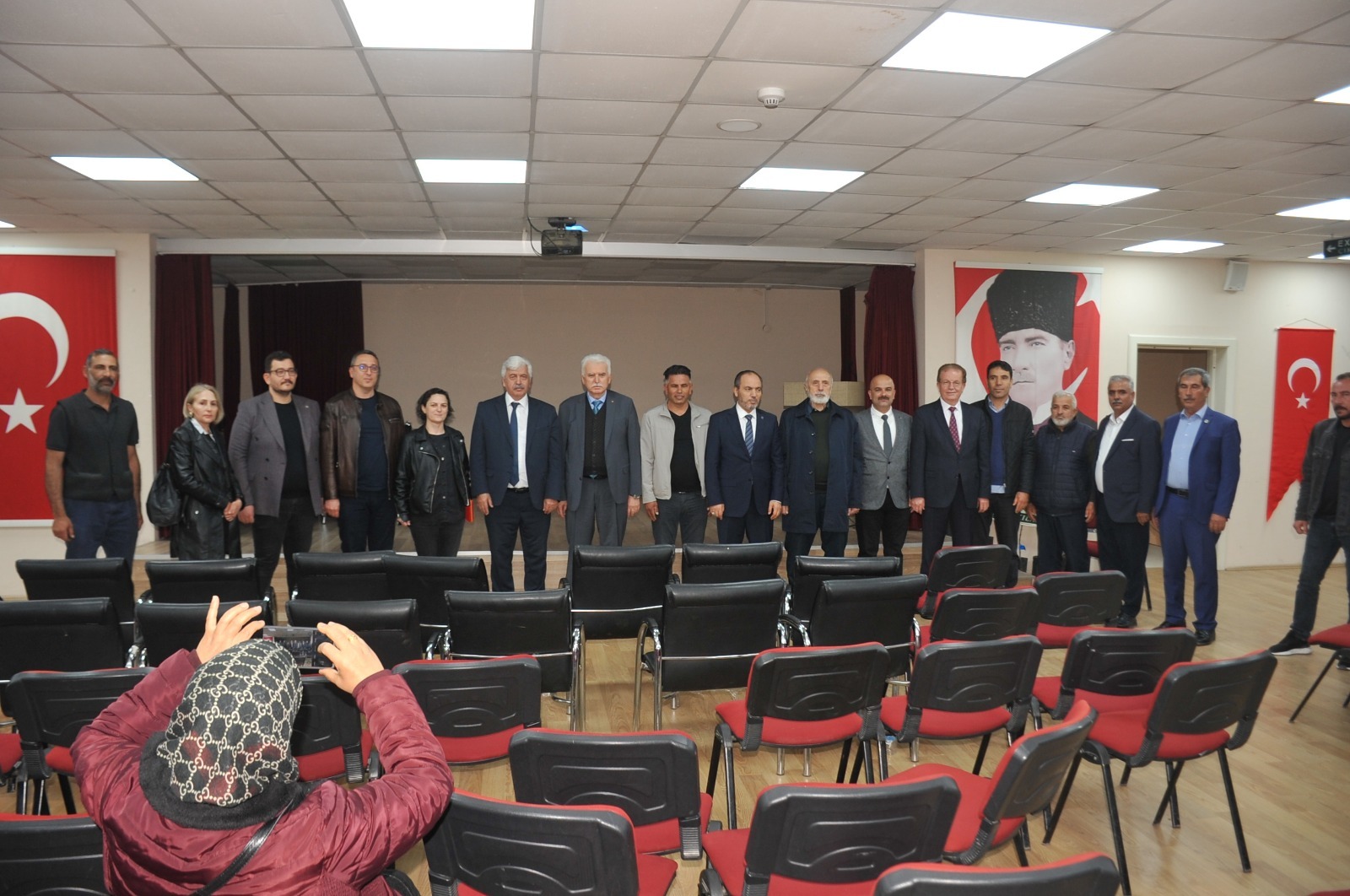 pau-ziraat-fakultesi-kale-ilcesinde-ureticilerle-bulustu-pamukkale-universitesi-ziraat-fakultesi-bolgesel-kalkin-2