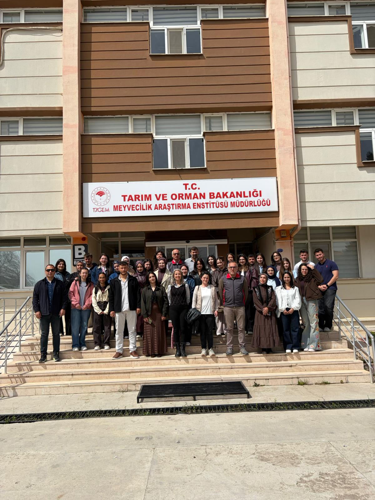 our-faculty-students-conduct-a-technical-visit-to-marem