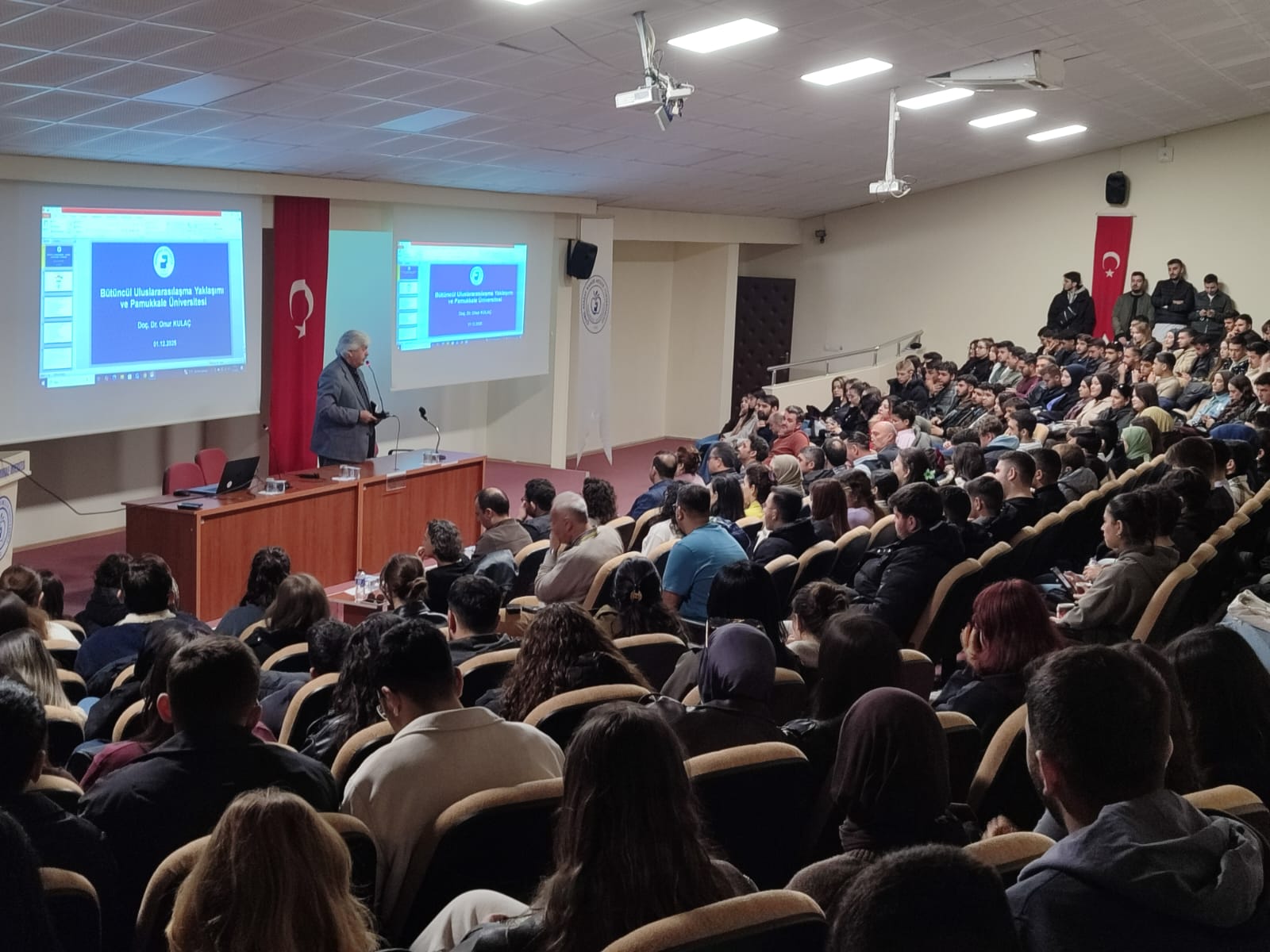 paude-dunyaya-acilan-kapi-erasmus-ve-pau’nun-uluslararasi-yolculugu-semineri